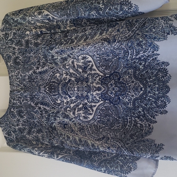 Rose & Olive Blue Top - Picture 2 of 4